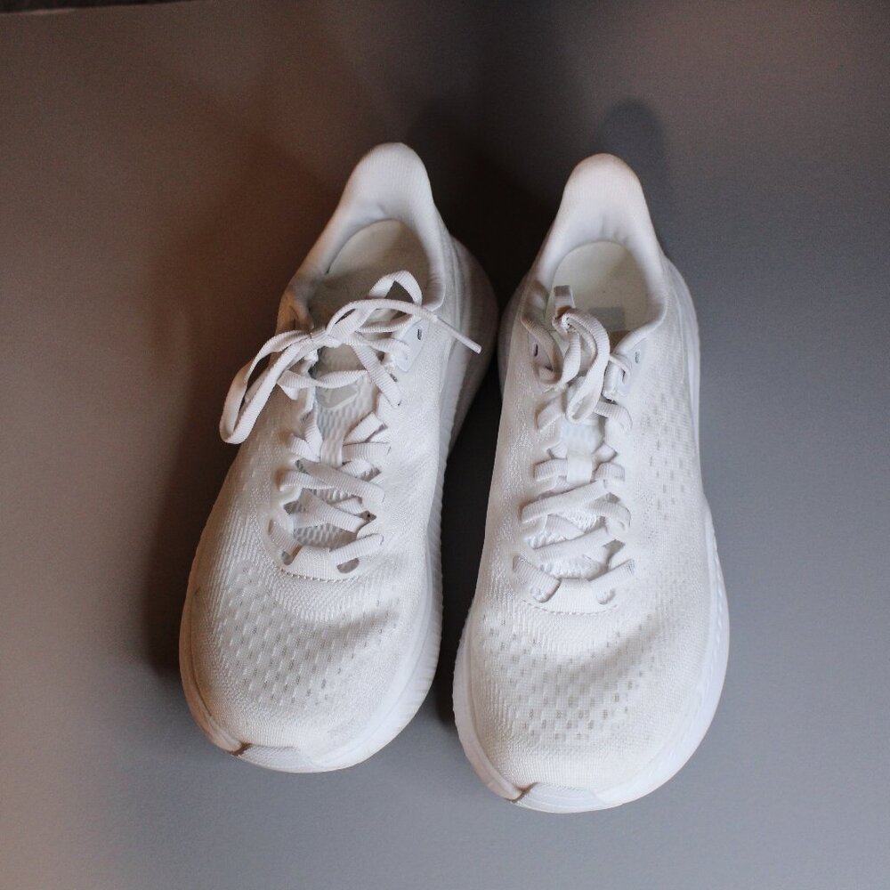 Hoka Mach 6, W7.5